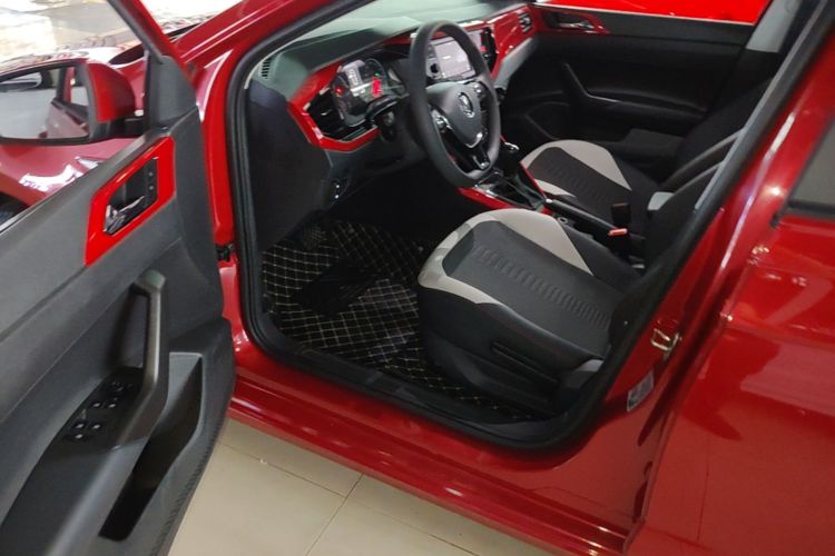 Volkswagen Polo 2020 car image #16