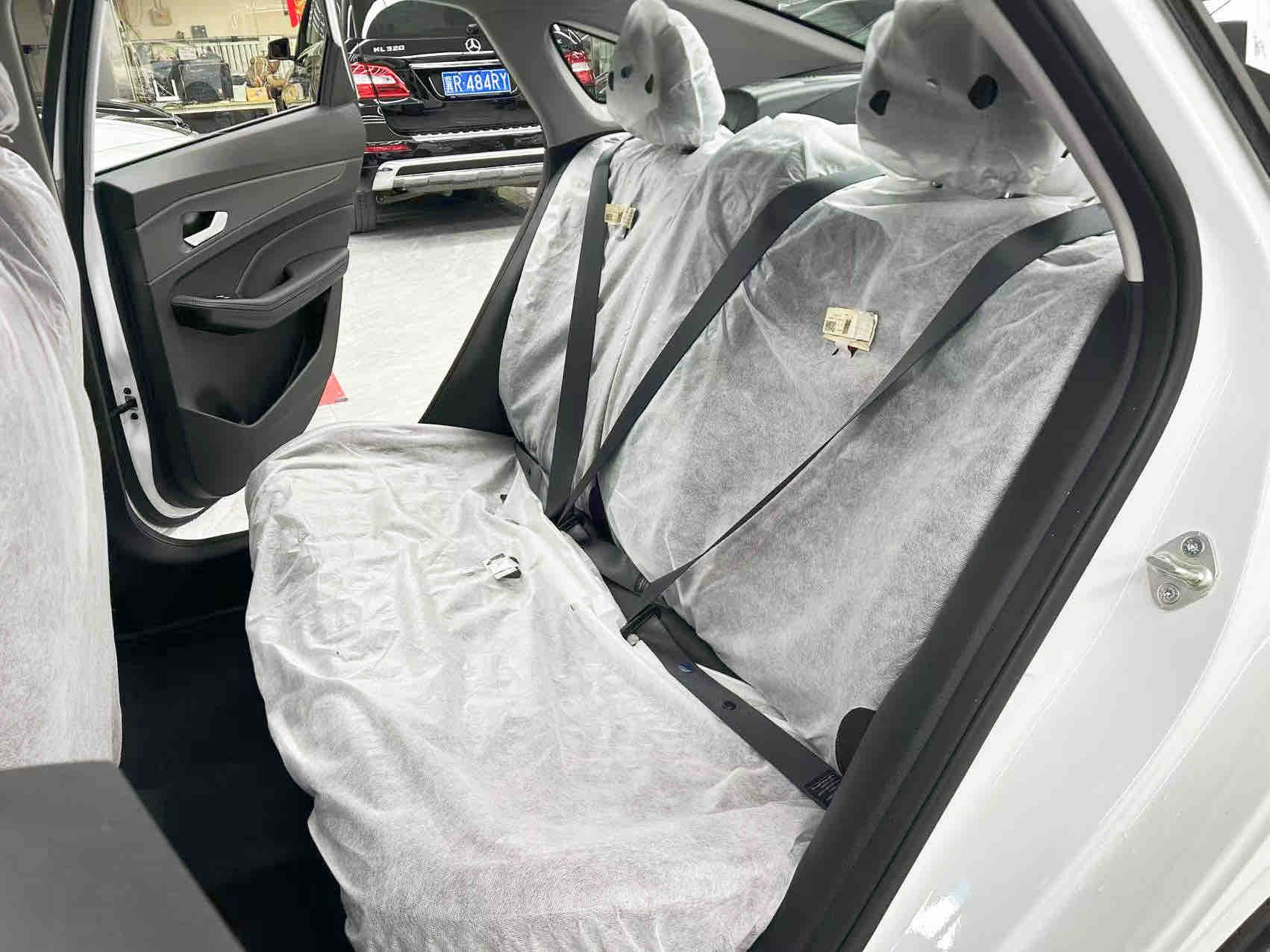 GEELY Binray 2026 #12 GEELY Binray 2026 immagine di auto #12
