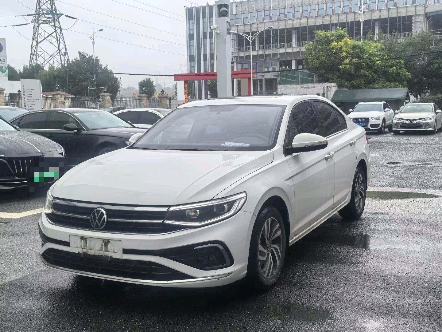 2022 2022 car image