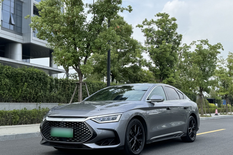 BYD Han 2024 immagine di auto #2