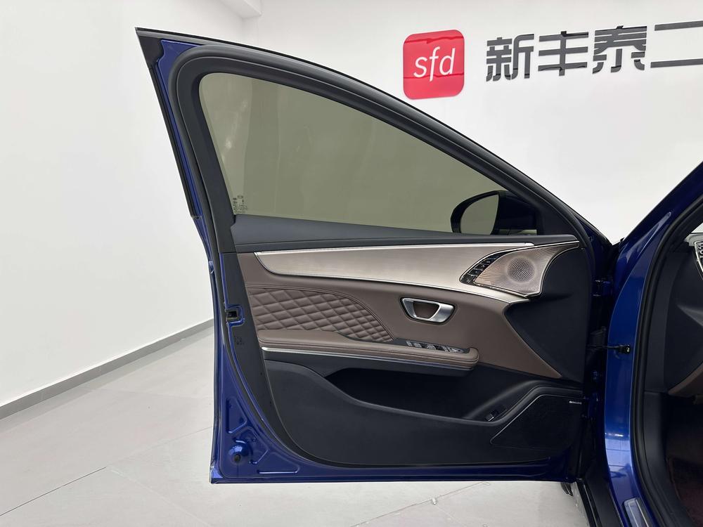 BYD Han 2022 car image #29