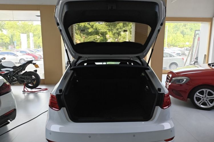 Audi A3 2019 #19 Audi A3 2019 car image #19