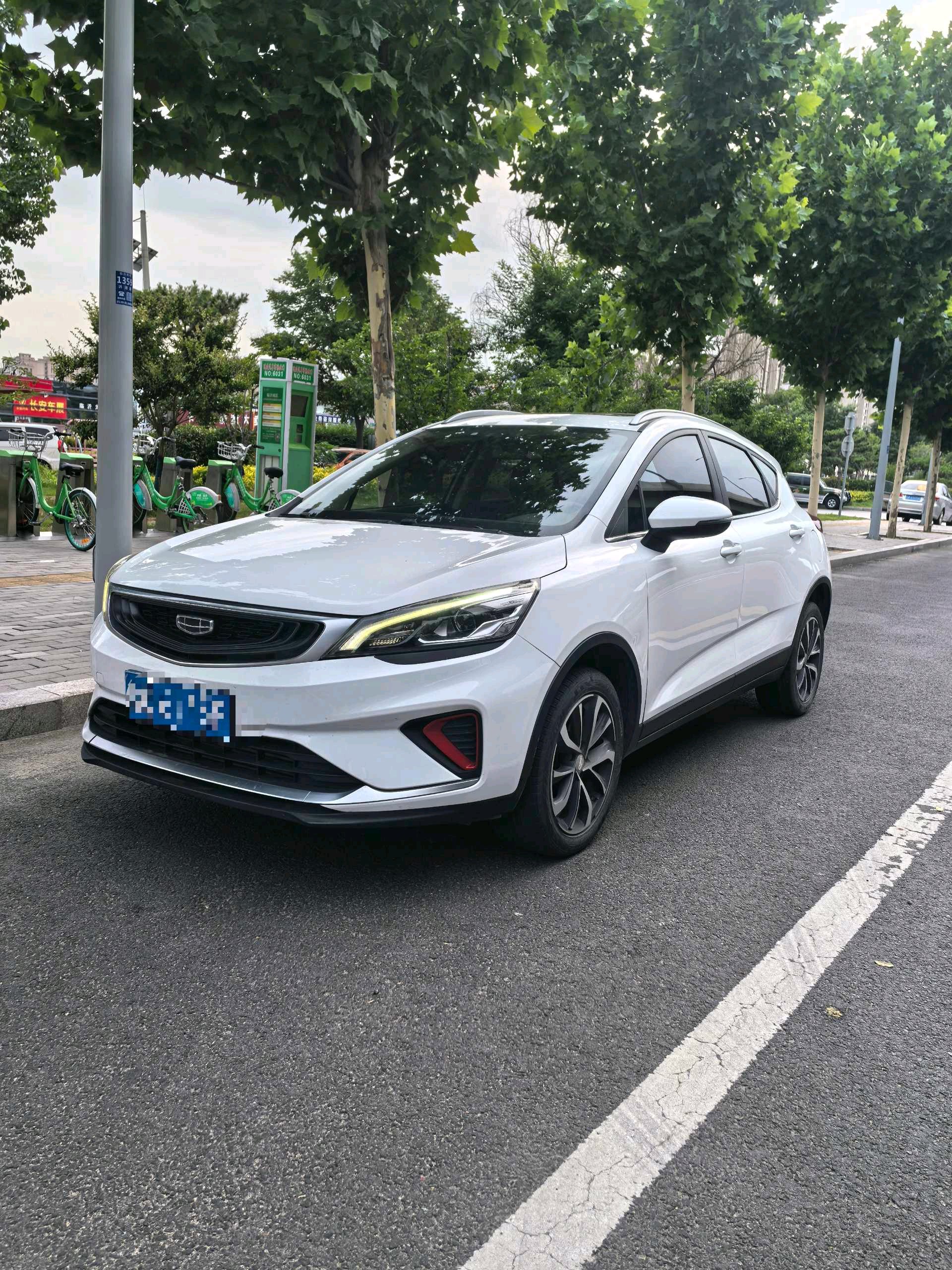 GEELY Emgrand GS 2020 GEELY Emgrand GS 2020 car image