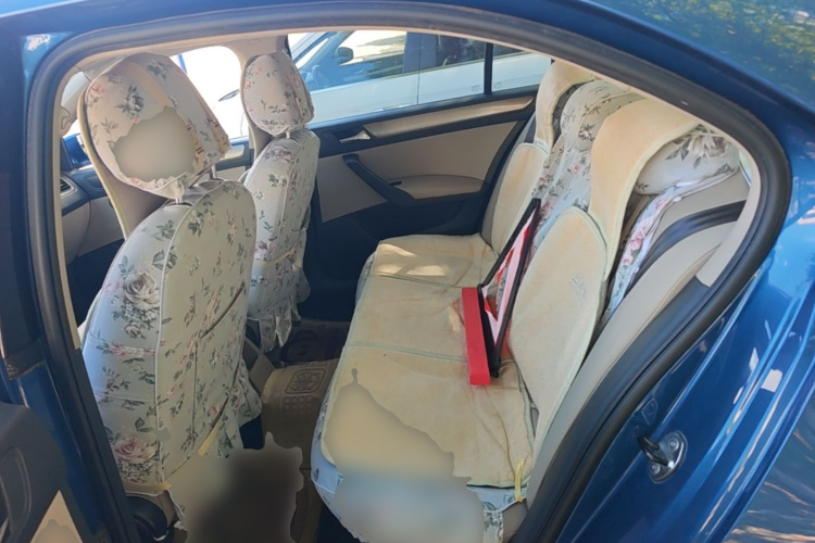 Volkswagen Santana 2015 car image #19