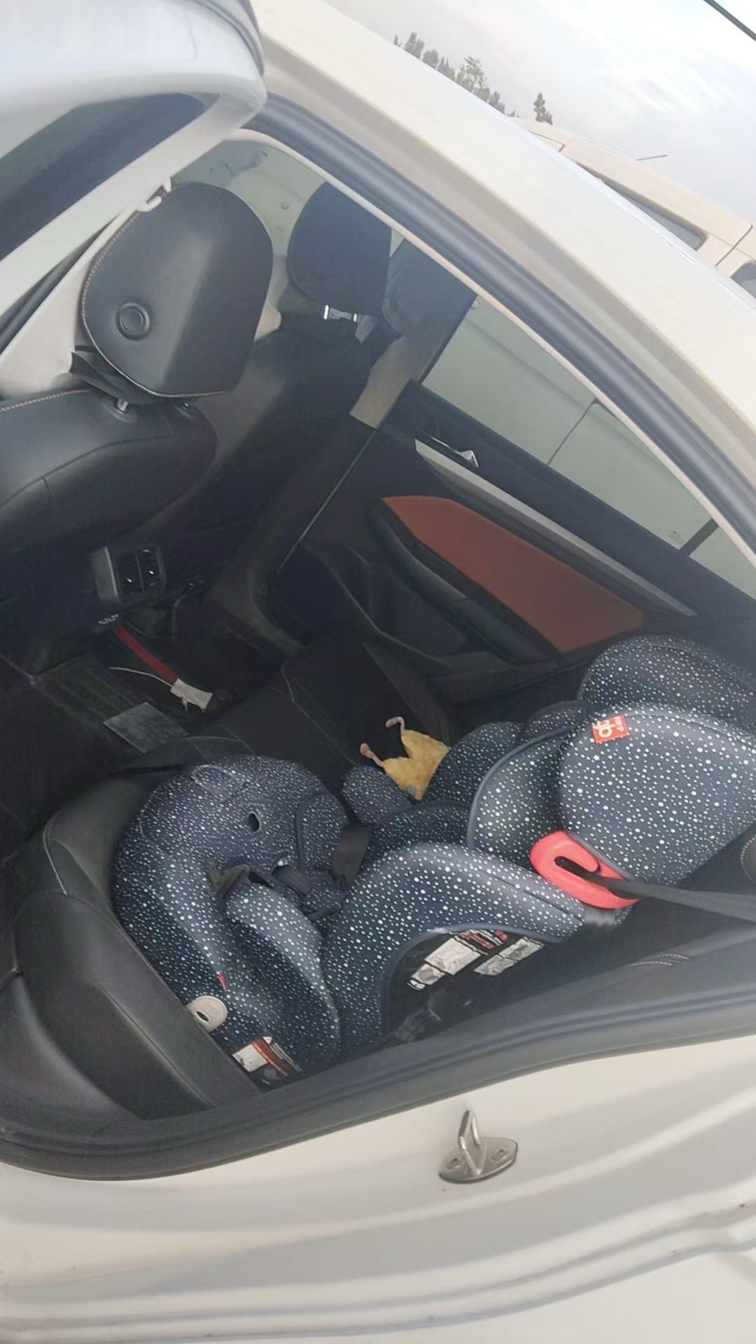 2025 car image #5