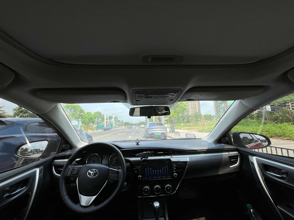 Toyota Corolla 2015 #10 Toyota Corolla 2015 car image #10