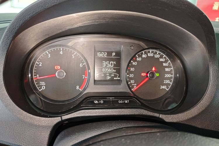 Volkswagen Polo 2017 car image #12