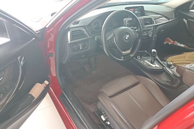 BMW 3 Series 2018 #18 BMW 3 Series 2018 car image #18