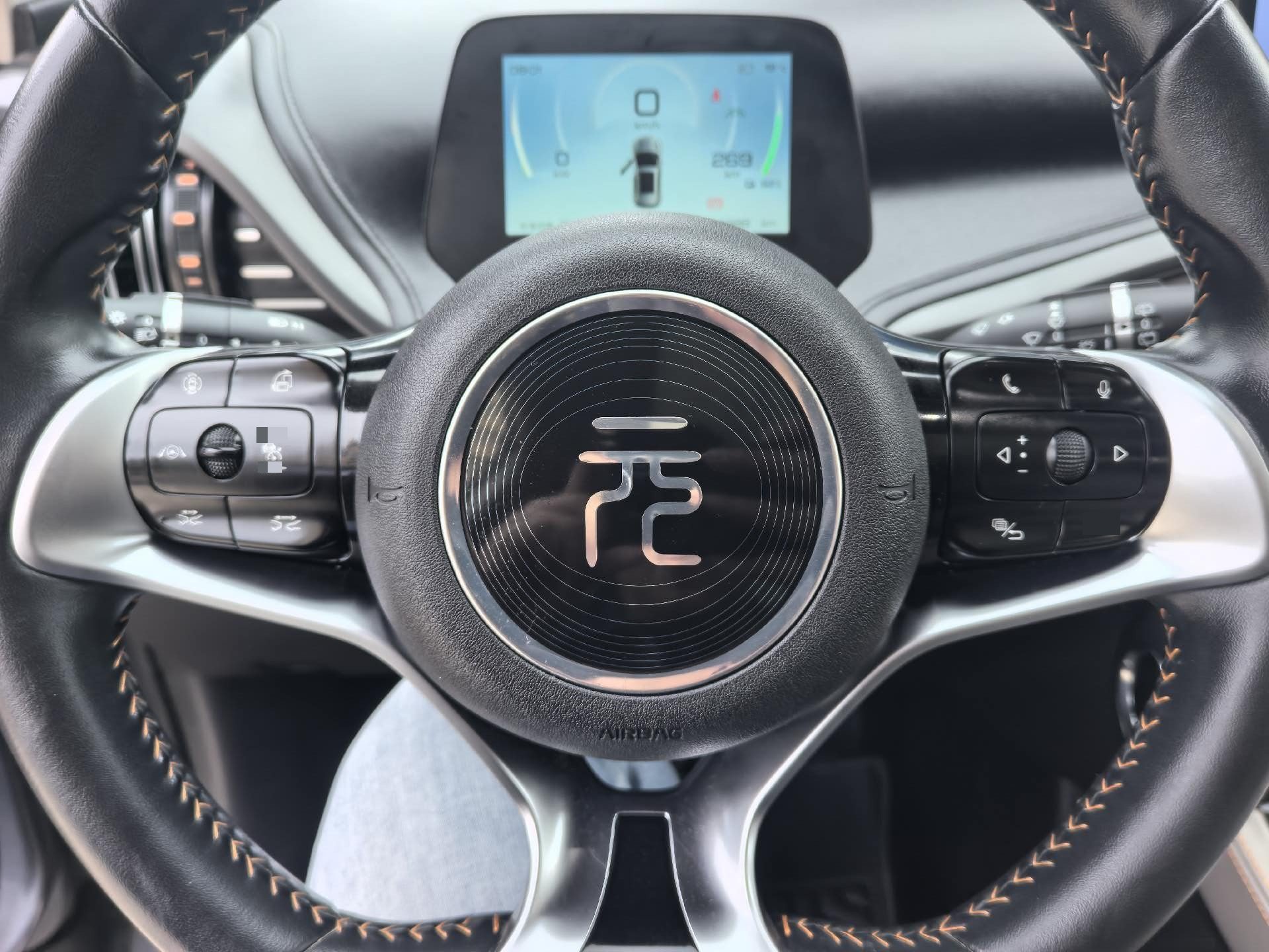 2025 car image #12