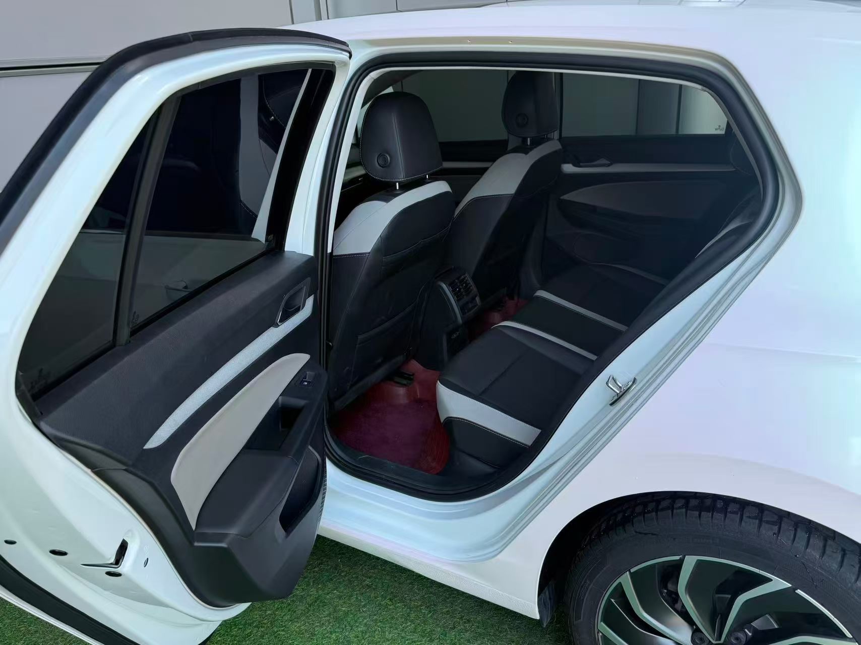 Volkswagen Golf 2022 #8 Volkswagen Golf 2022 صورة سيارة #8