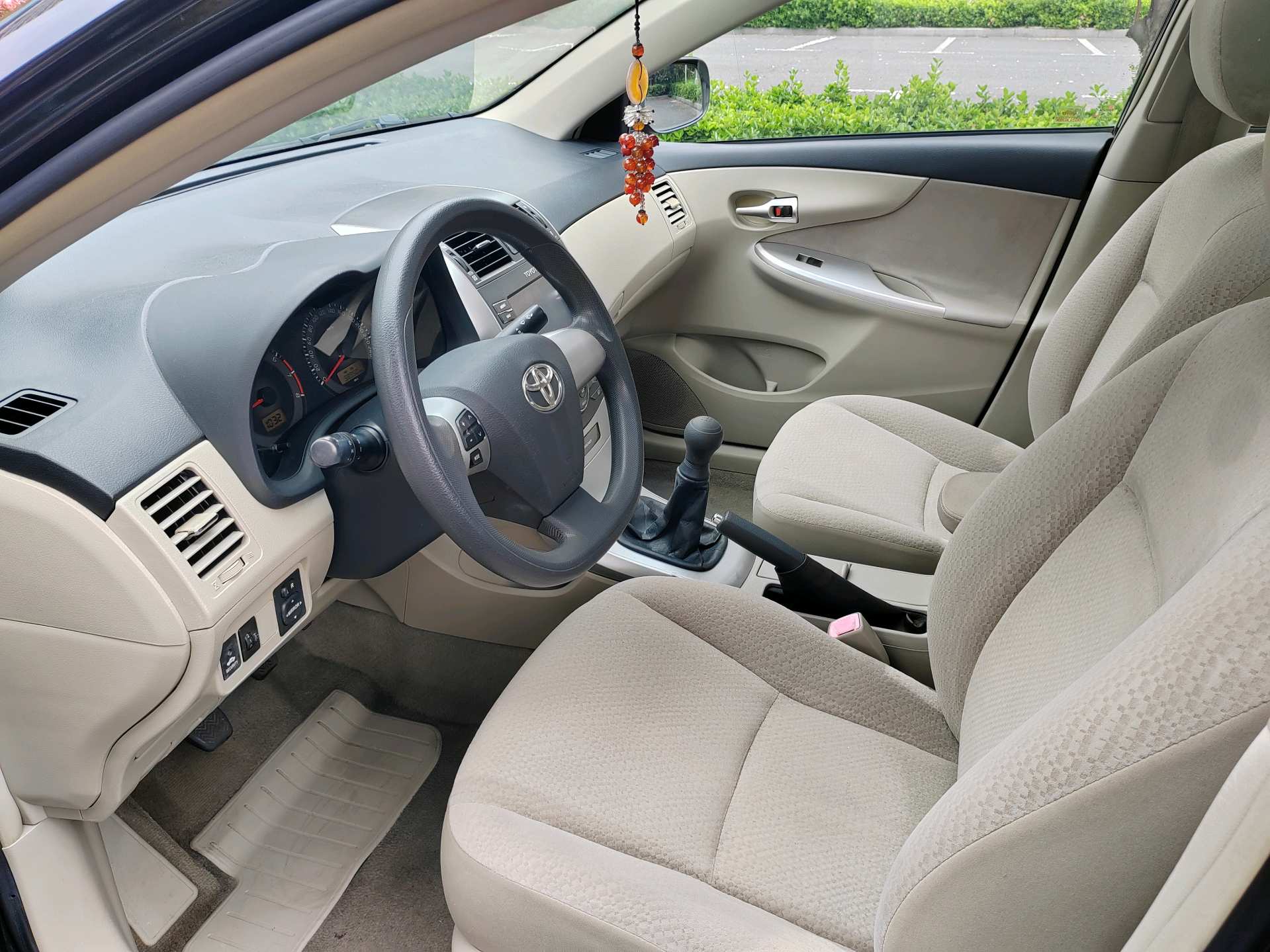 丰田 卡罗拉 2012 汽车图片 #3