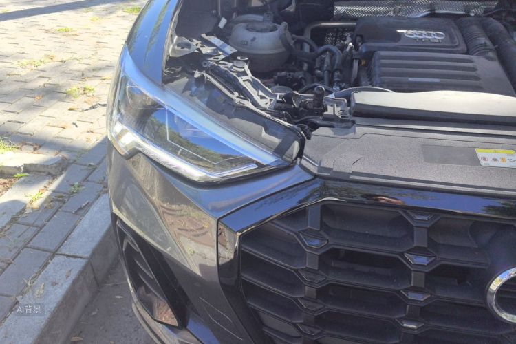 Audi Q3 2021 car image #8