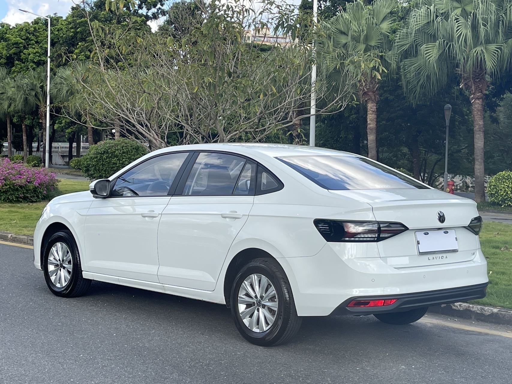 Volkswagen Lavida 2026 imagen de coche #9