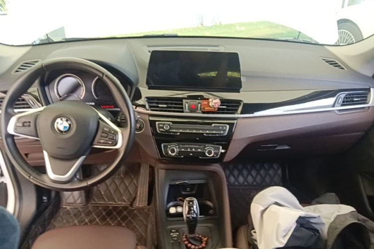 BMW X1 2023 car image #11