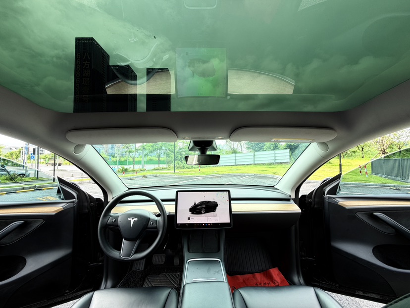 Tesla Model Y 2022 #6 Tesla Model Y 2022 car image #6