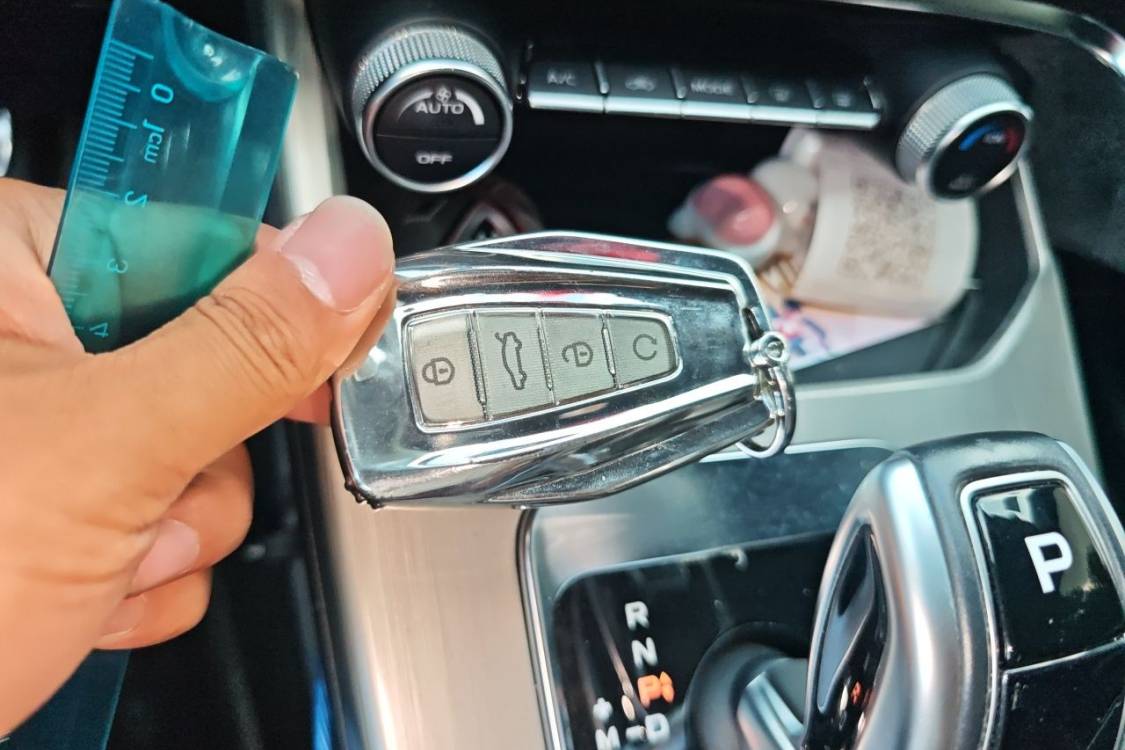 GEELY Coolray 2018 #30 GEELY Coolray 2018 car image #30