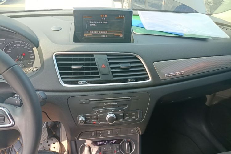 Audi Q3 2018 #17 Audi Q3 2018 car image #17