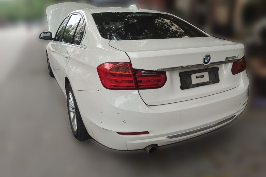 BMW 3 Series 2015 car image #3