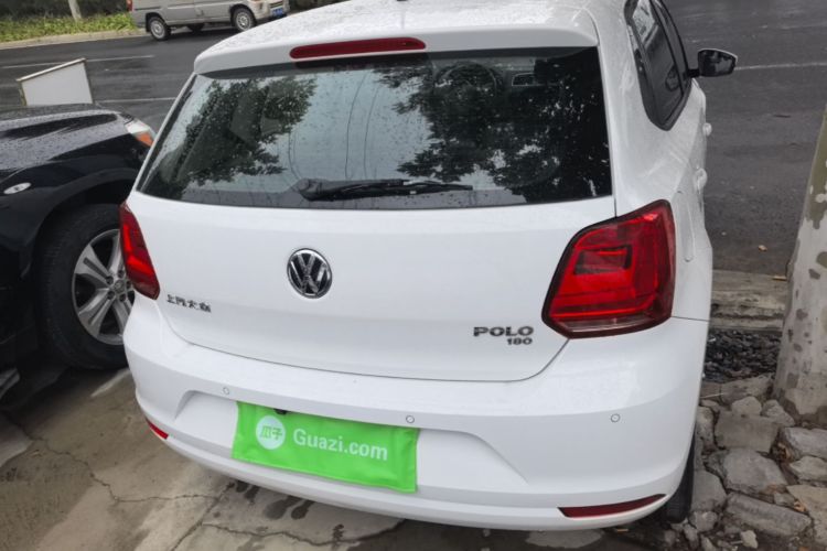 Volkswagen Polo 2017 car image #6