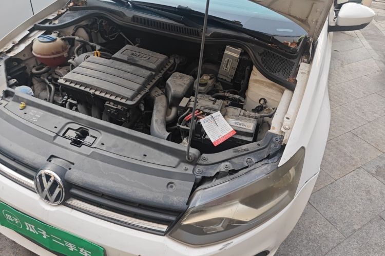 Volkswagen Polo 2016 car image #23