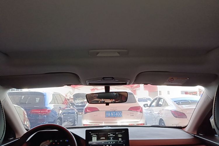 GEELY Emgrand 2022 #18 GEELY Emgrand 2022 car image #18