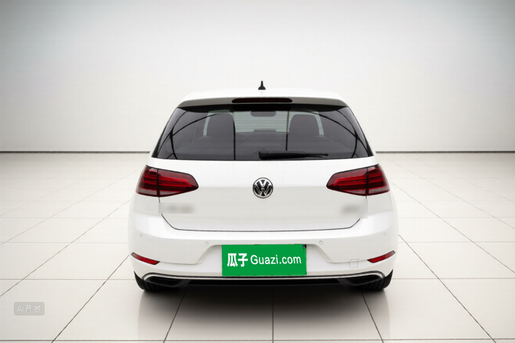 Volkswagen Golf 2019 car image #6