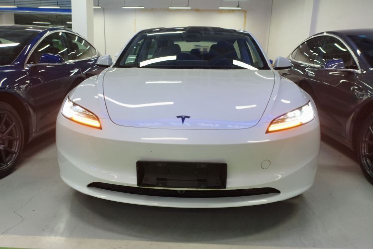 Tesla Model 3 2025 #3 Tesla Model 3 2025 car image #3