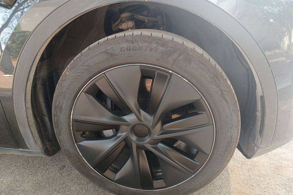 Tesla Model Y 2024 #9 Tesla Model Y 2024 immagine di auto #9
