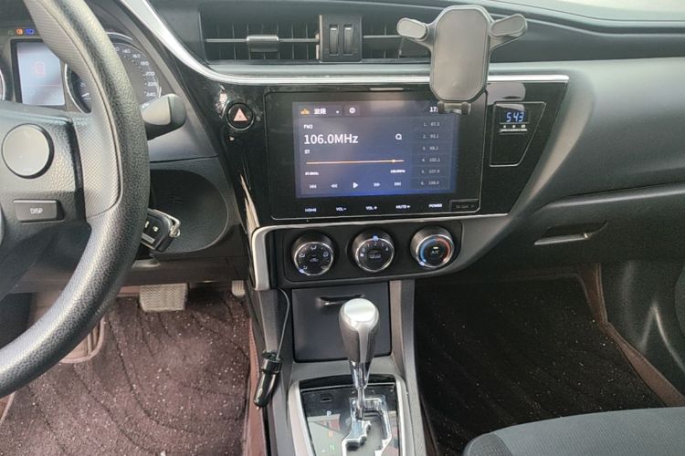 Toyota Corolla 2019 car image #17