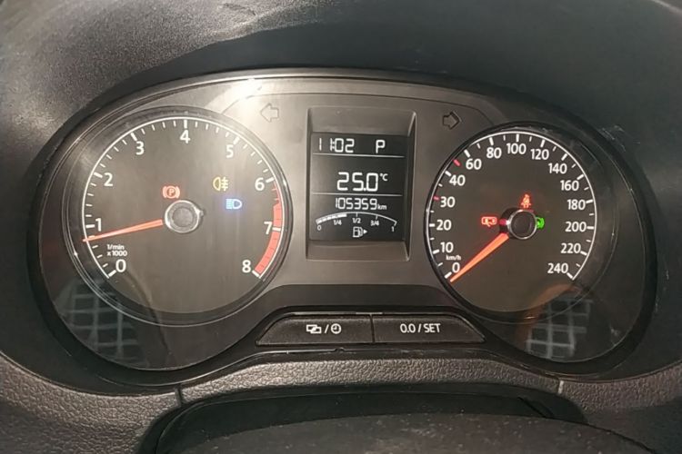 Volkswagen Polo 2019 car image #12