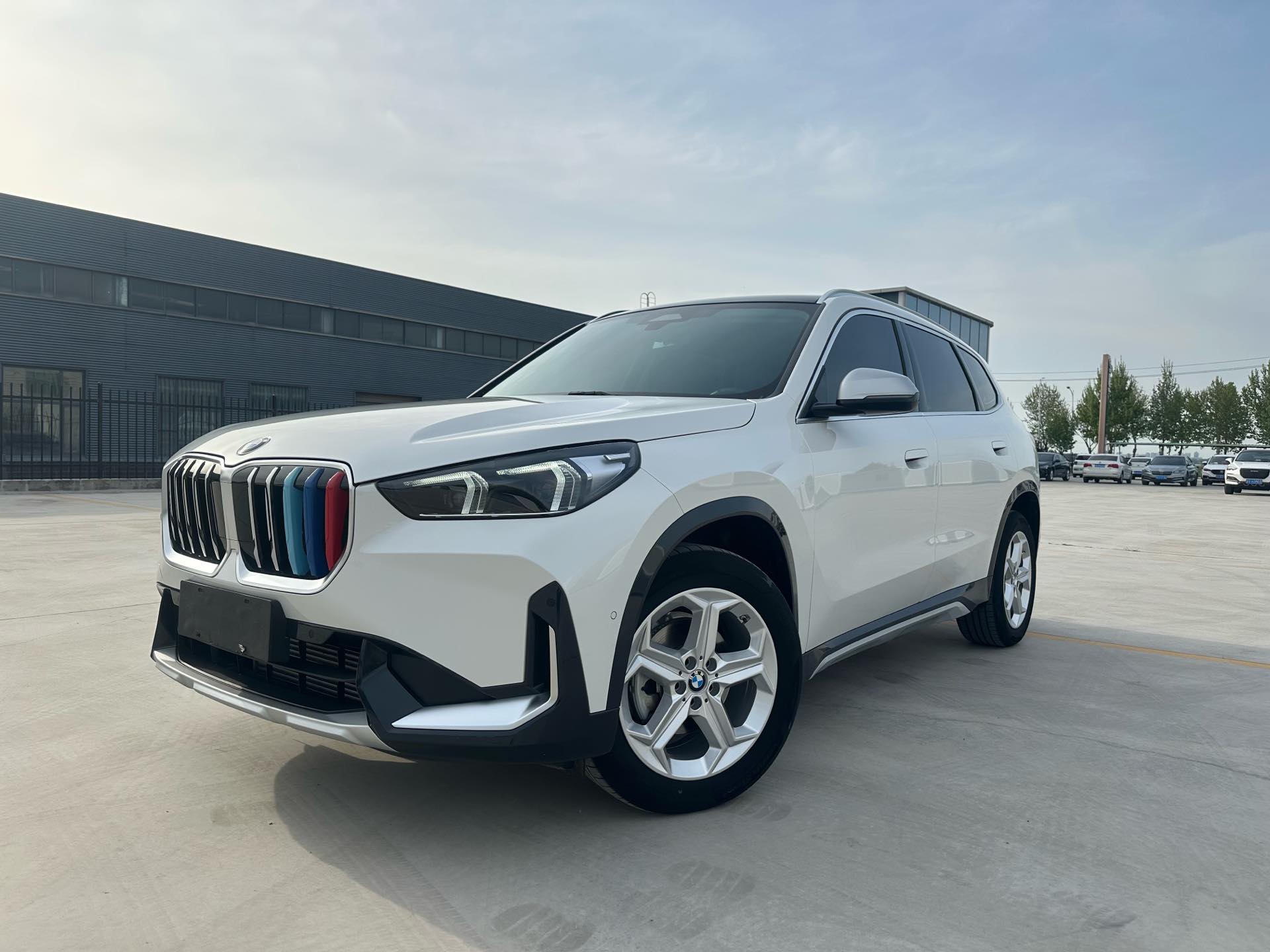 BMW X1 2023 BMW X1 2023 car image