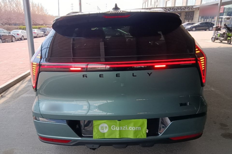 GEELY Boyue L 2025 car image #6