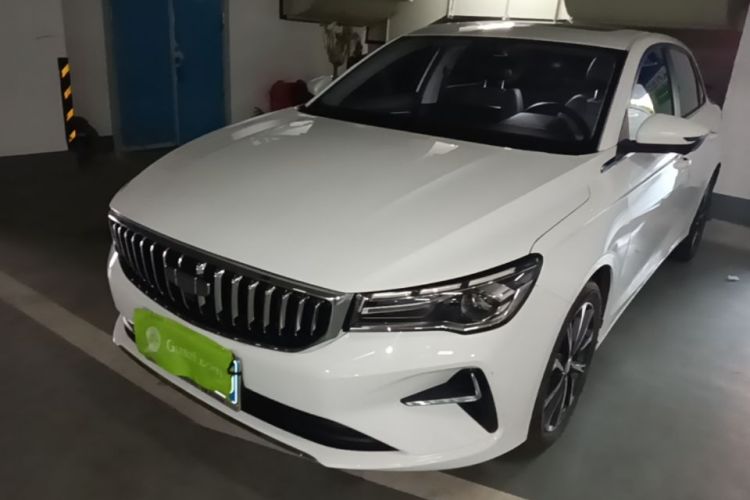 GEELY Emgrand 2024 car image #2