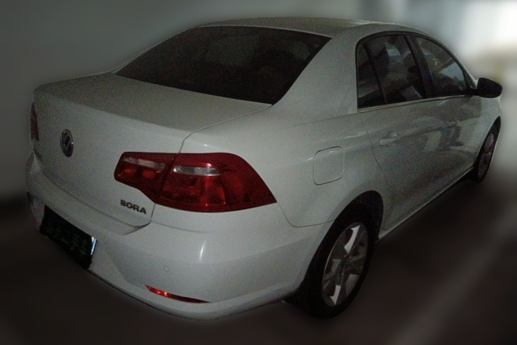 Volkswagen Bora 2016 car image #5