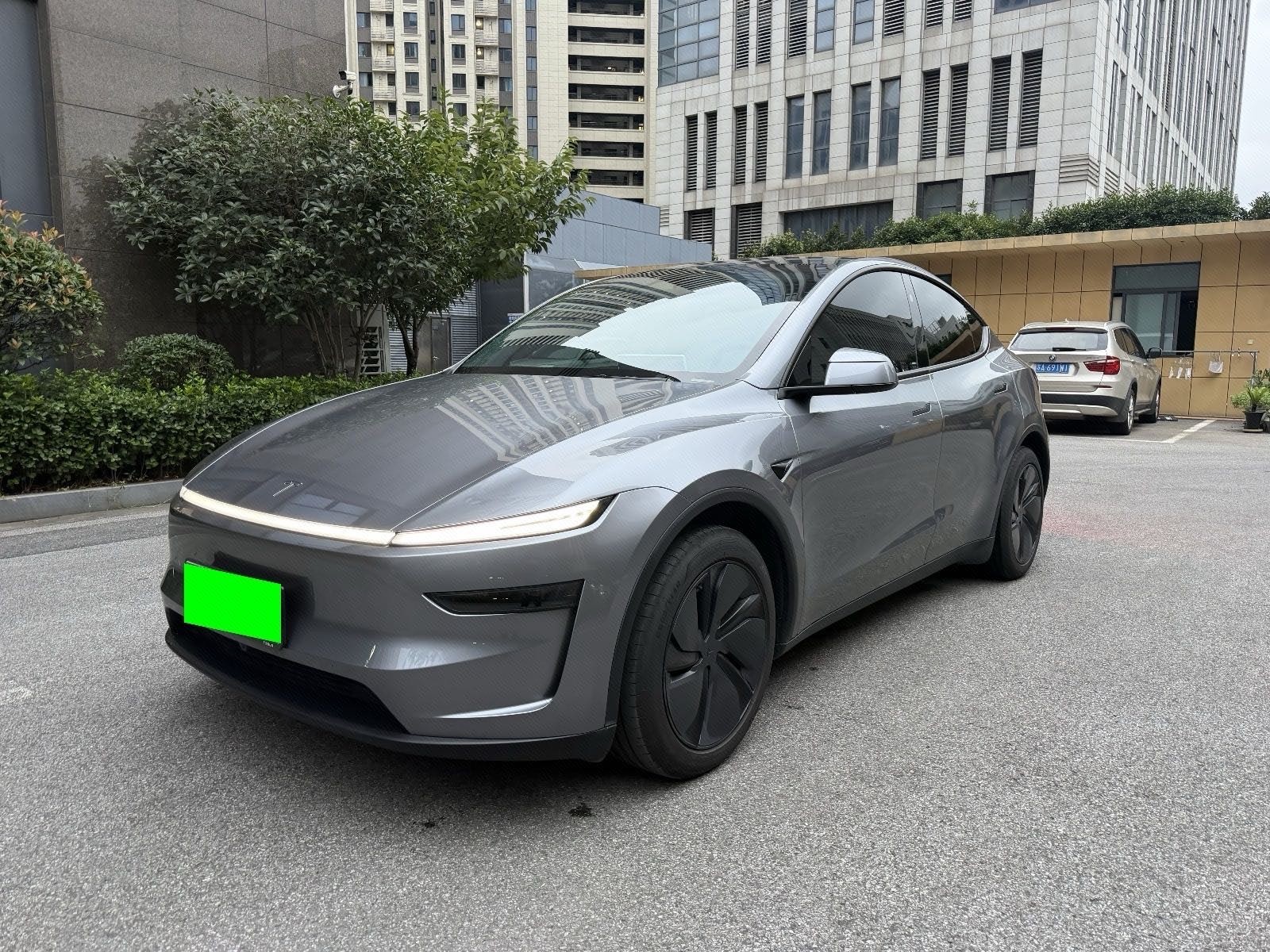 Tesla Model Y 2025 Tesla Model Y 2025 immagine di auto