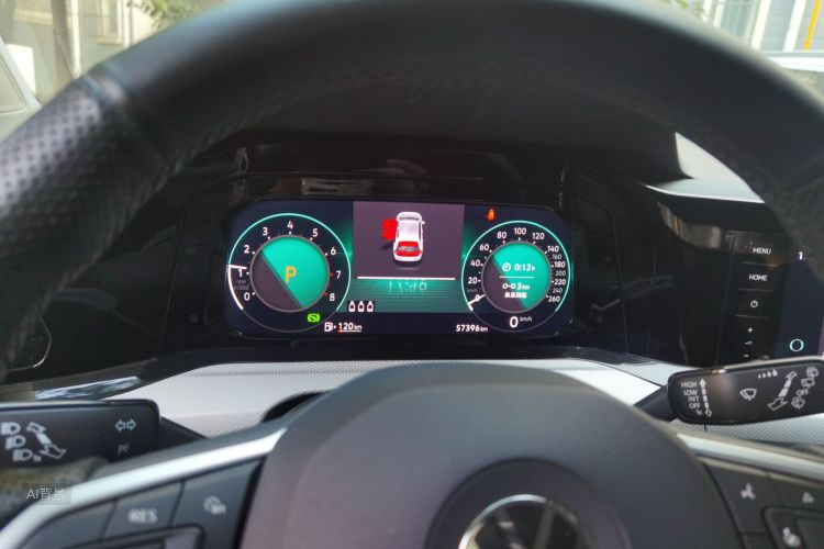 Volkswagen Golf 2022 imagen de coche #13