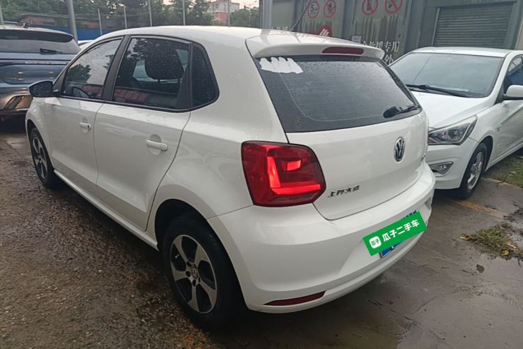 Volkswagen Polo 2018 car image #5