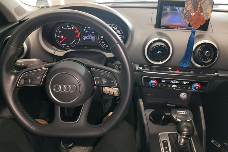 Audi A3 2018 #10 Audi A3 2018 car image #10