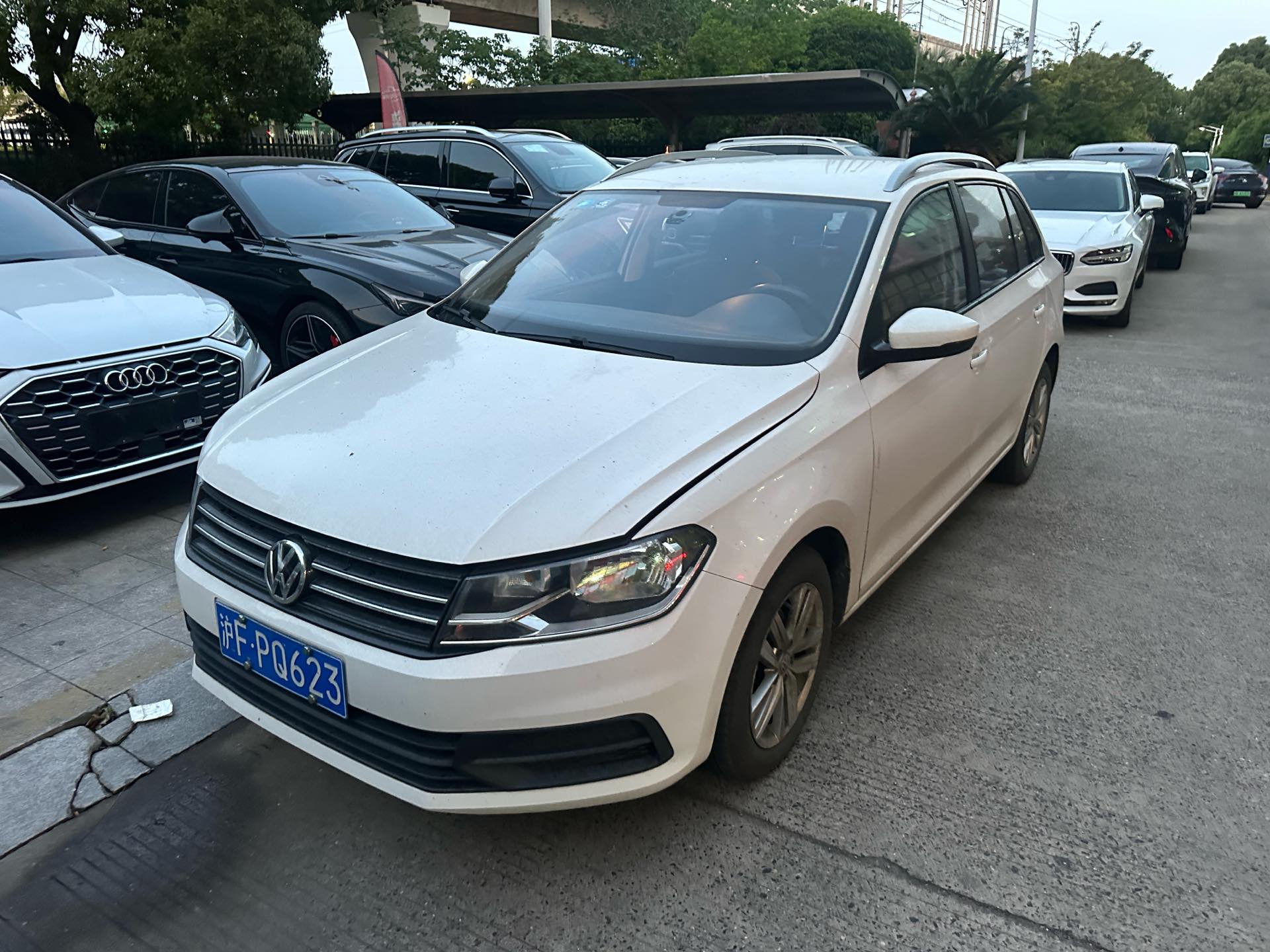 Volkswagen Santana 2020 image de voiture 