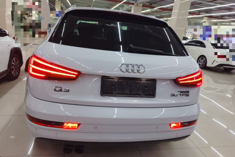 Audi Q3 2017 #4 Audi Q3 2017 car image #4