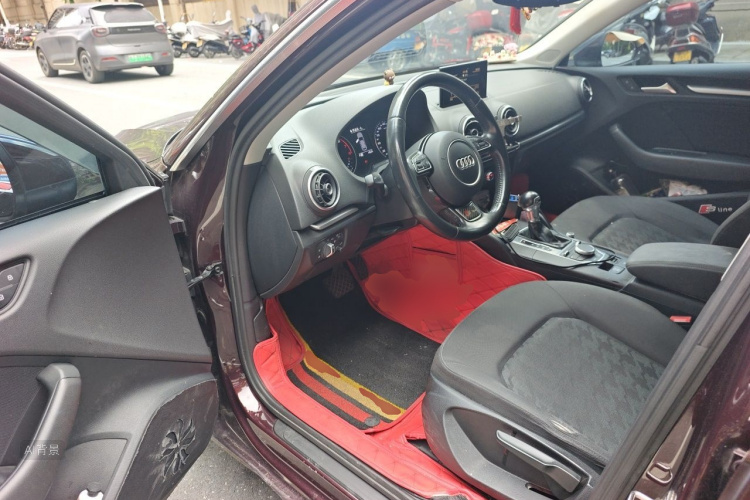 Audi A3 2016 car image #18