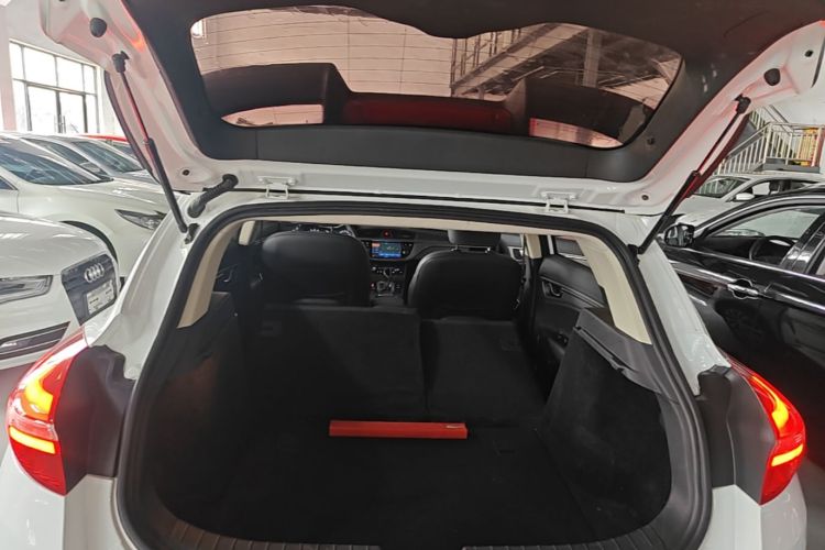 GEELY Emgrand GS 2017 #19 GEELY Emgrand GS 2017 car image #19