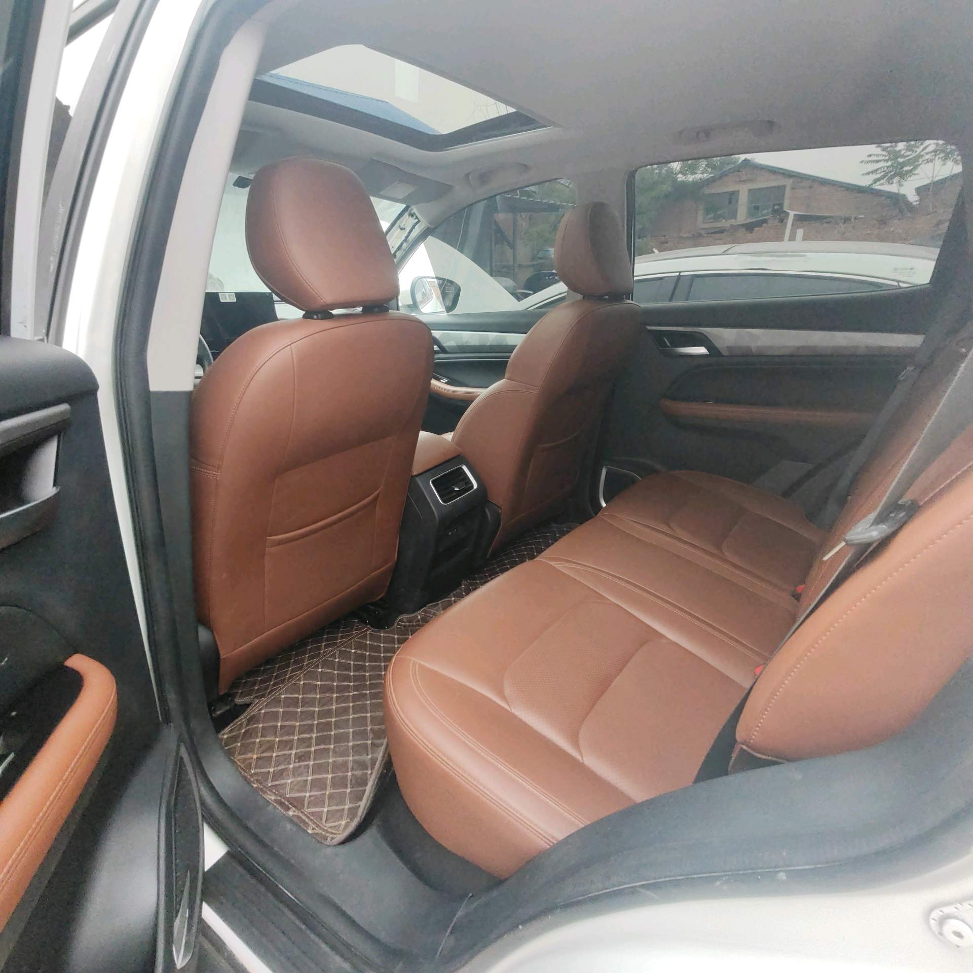 GEELY Vision X6 2022 car image #5