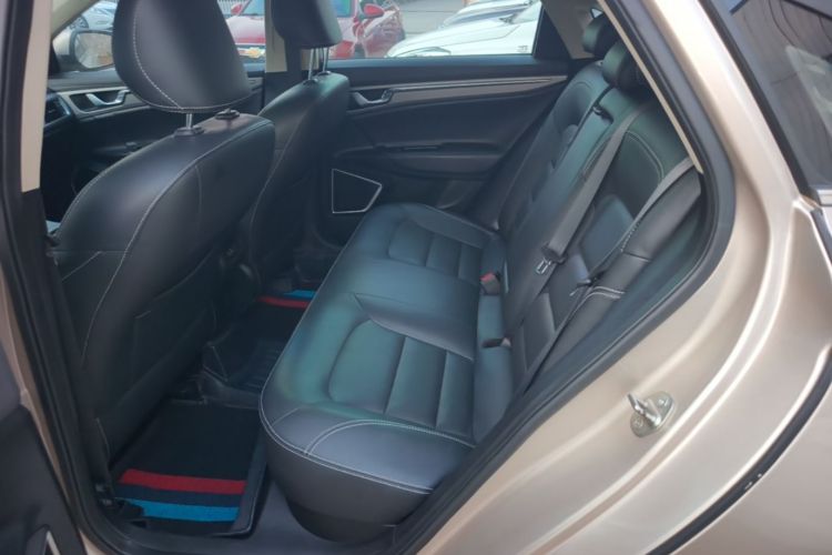 GEELY Emgrand GL 2019 immagine di auto #17