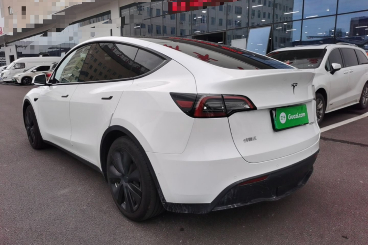 Tesla Model Y 2021 #5 Tesla Model Y 2021 car image #5