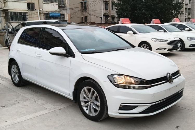 Volkswagen Golf 2019 #6 Volkswagen Golf 2019 صورة سيارة #6