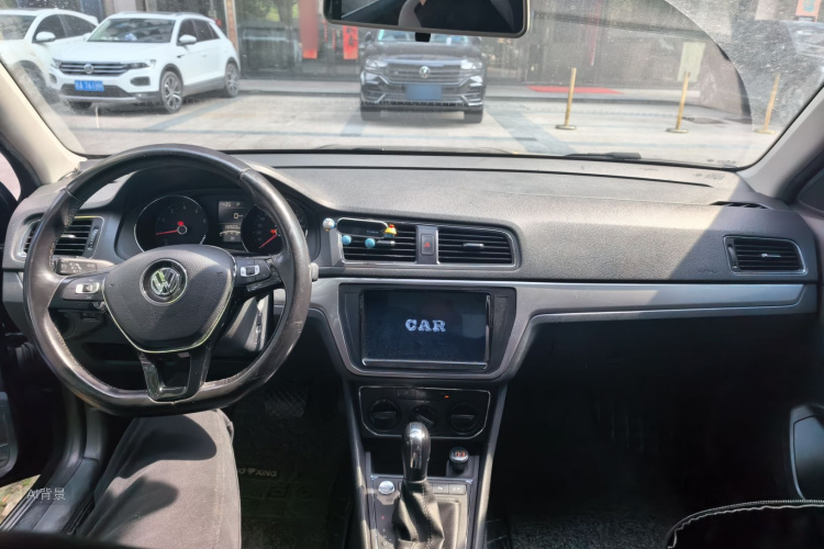 Volkswagen Lavida 2017 car image #11