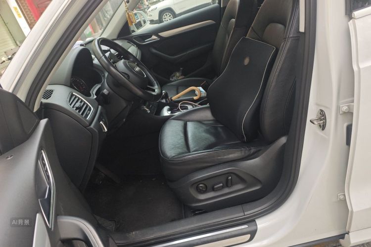 Audi Q3 2014 immagine di auto #17
