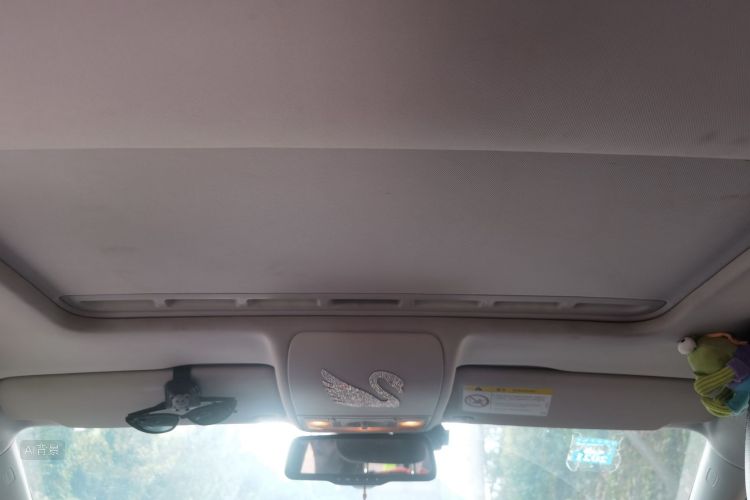 Volkswagen Polo 2015 car image #20