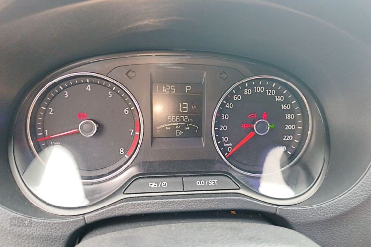 Volkswagen Polo 2016 #13 Volkswagen Polo 2016 car image #13